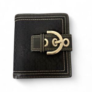 Y2K/Vintage Coach Signature Wallet with silver buckle